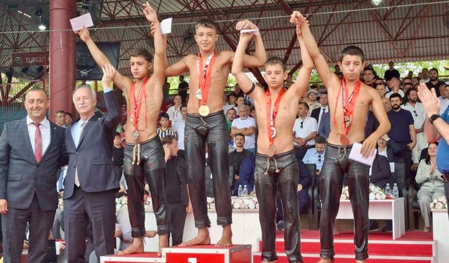 Tarihi Kırkpınar'da altın zafer: Manavgatlı pehlivan kürsünün zirvesinde