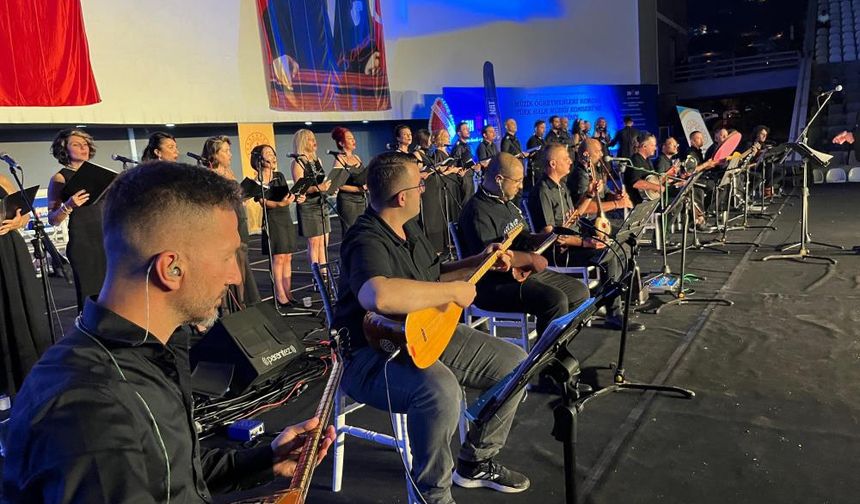 Öğretmenlerden Alanyalılara unutulmaz konser
