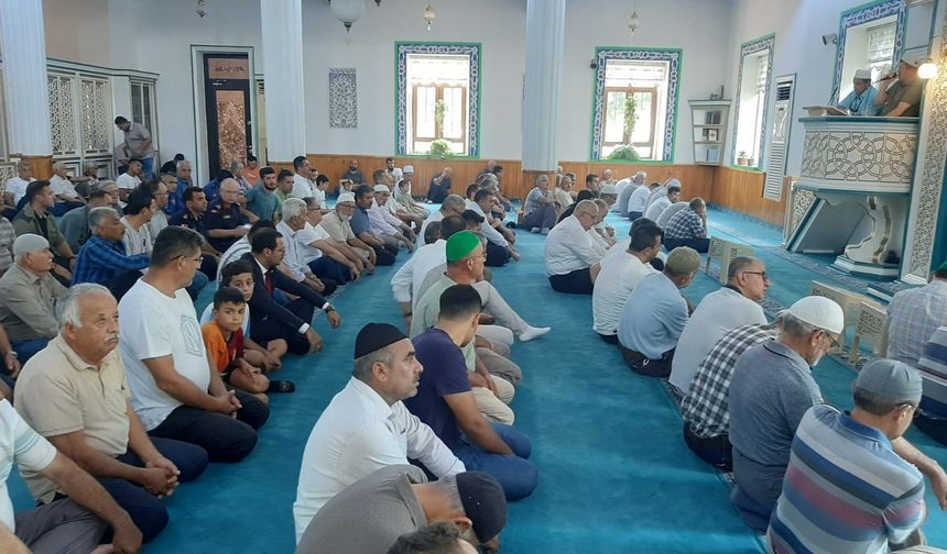15 Temmuz şehitleri Kumluca’da anıldı