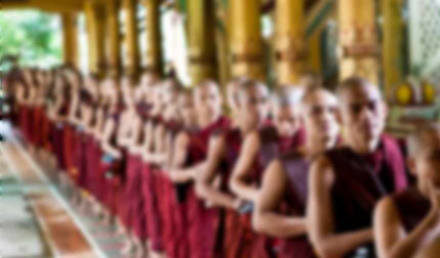 Rahiplere kasetli şantaj sonrası ihraç: 80 bin görüntü çıktı!