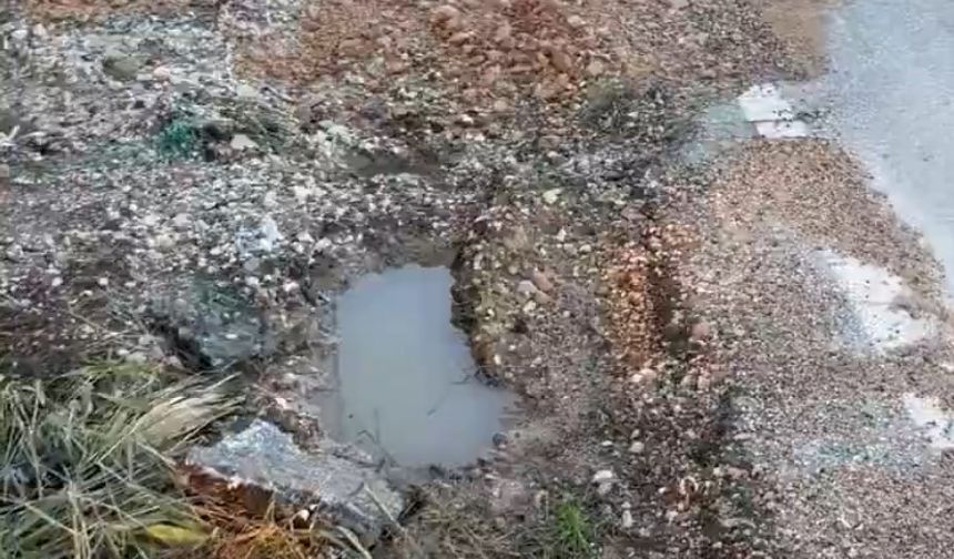 Antalya’da ‘yama’ tartışması: Boruyu onardılar, yolu unuttular