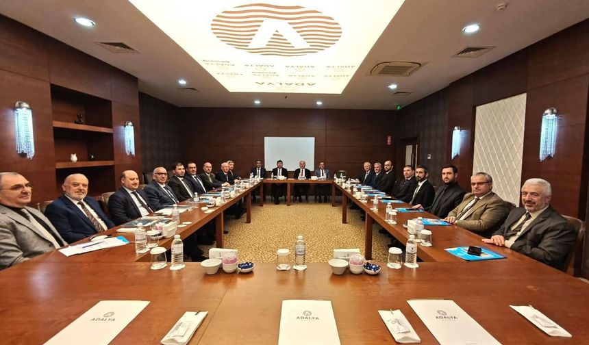 İlçe Müftüleri Toplantısı Manavgat'ta gerçekleştirildi