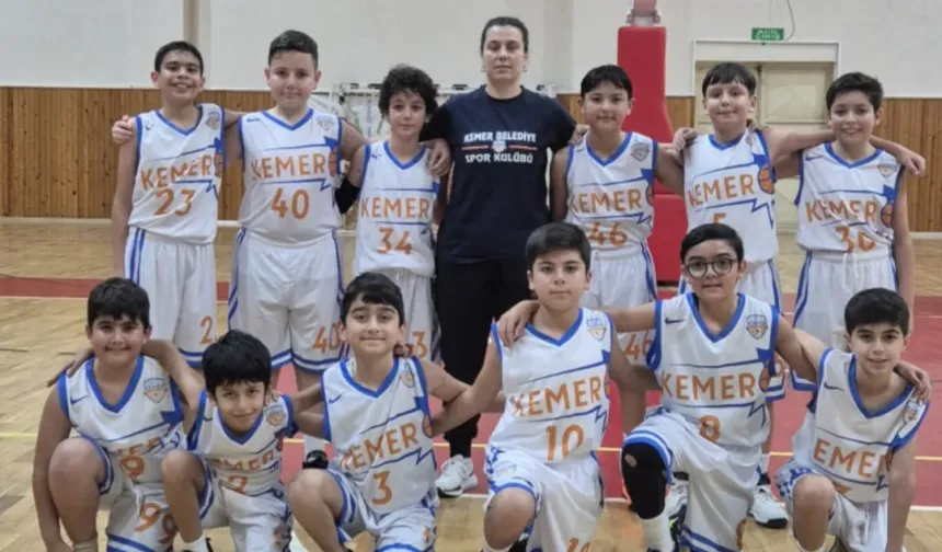 Kemer Belediye Spor U12 Takımı ilk maçında galibiyetle ayrıldı