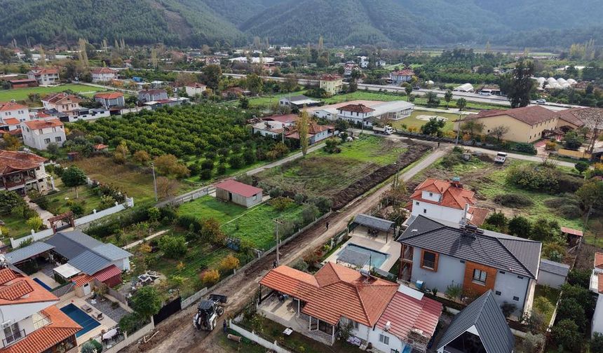O ilçenin 3 mahallesinde yağmur suyu çalışması: Taşkınlara karşı hatlar yenileniyor