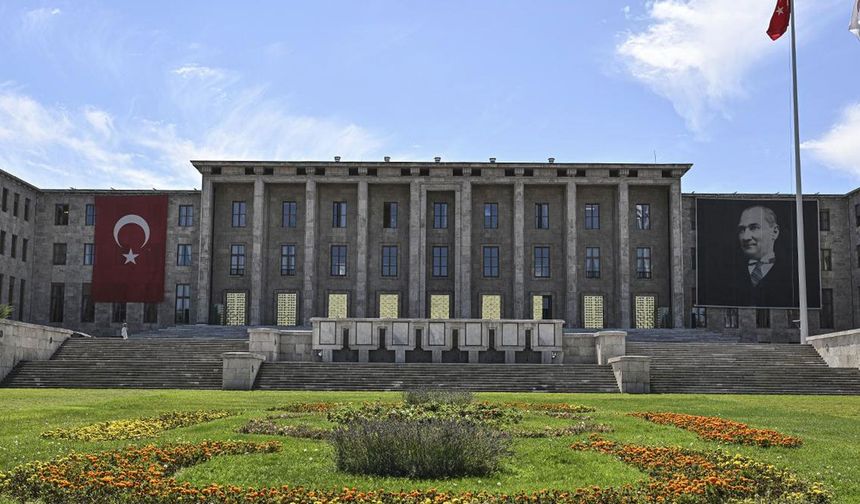 TBMM’de istismar iddiası: Bir personel görevden uzaklaştırıldı