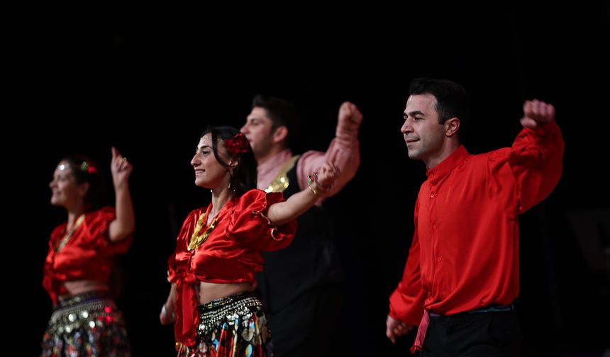 AKM’de müzik şöleni: Anadolu ezgileri büyük beğeni topladı