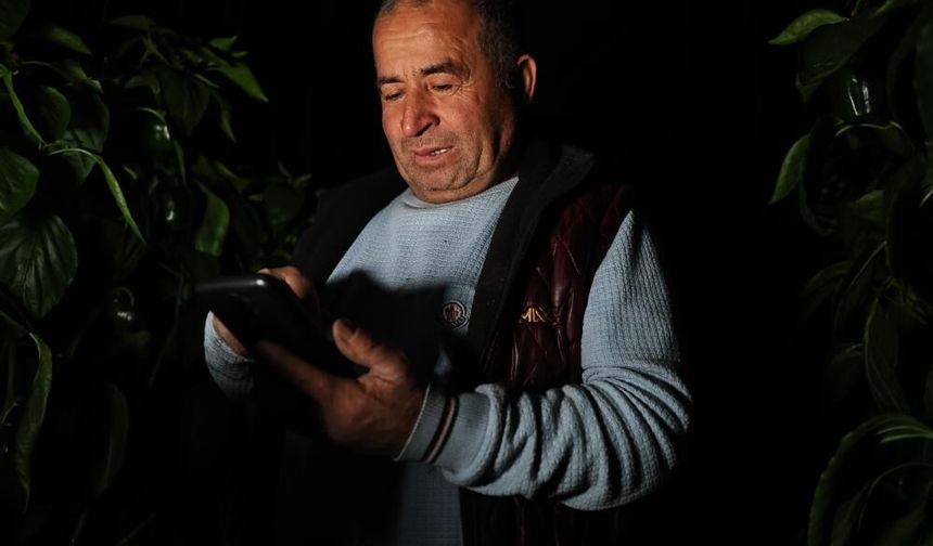 Antalya Büyükşehir’den çiftçilere dijital sensör uygulaması: Artık seralara gitmeden önlem alınabilinecek