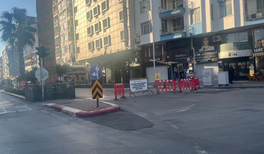Antalya’da Güllük ve Teomanpaşa caddeleri trafiğe kapatıldı