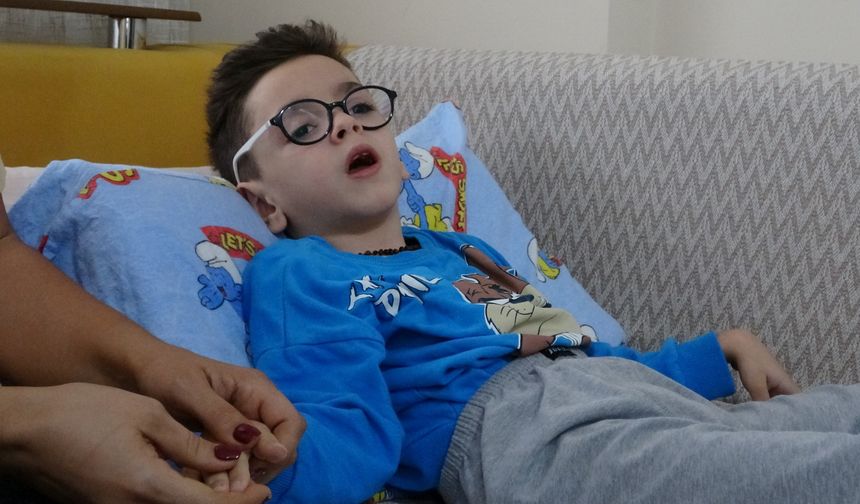 Grip sandılar virüs çıktı! 7 yaşında ama 4 yıldır yatağa mahkum yaşıyor!