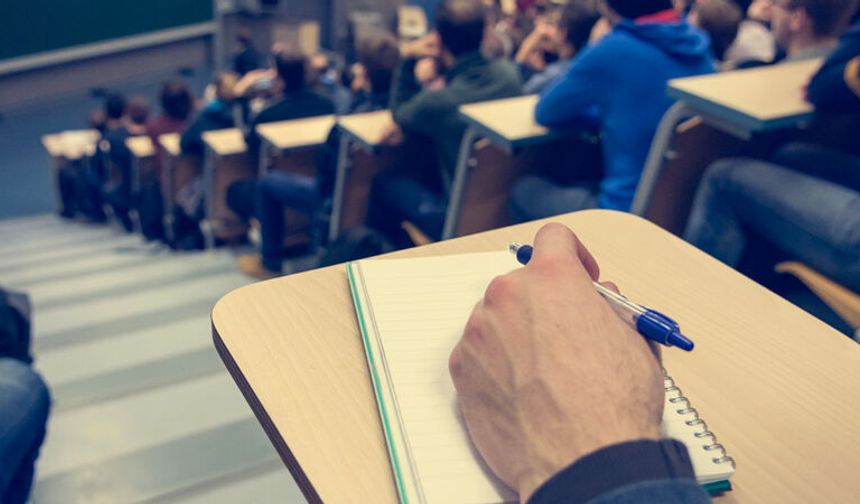 YÖK'ten yeni düzenleme: Staj süreleri uzatılıyor!