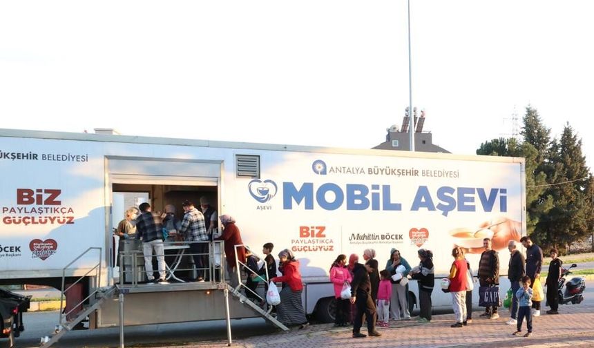 Ramazan ayına özel Antalya Büyükşehir iftar yemeği dağıtıyor