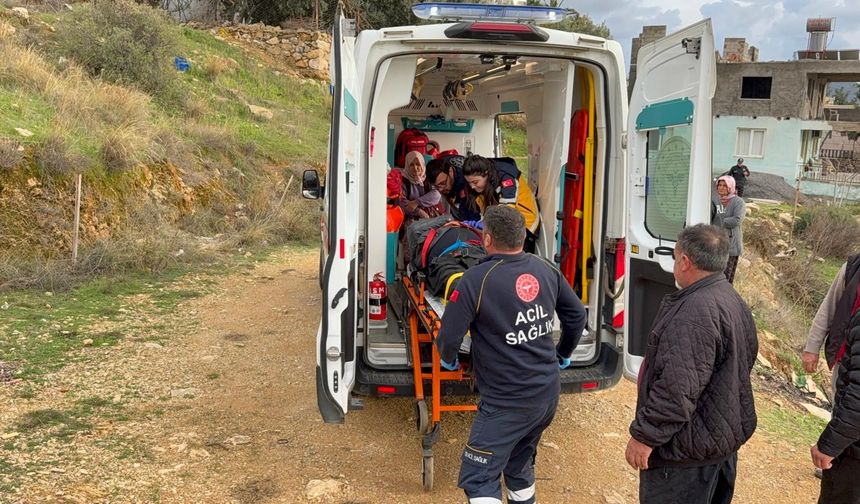 Antalya’da feci kaza: Yaşlı çift motosikletle uçuruma düştü