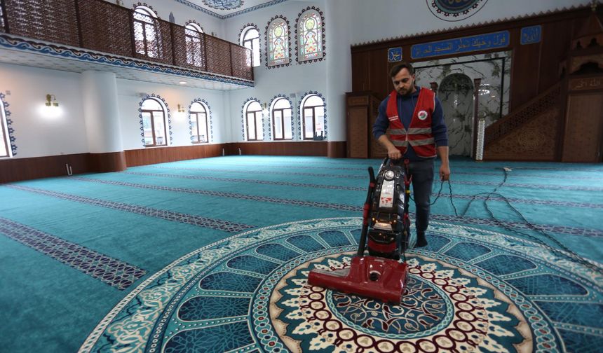 11 ayın sultanı kapıya dayandı, camilerde hazırlıklar başladı!