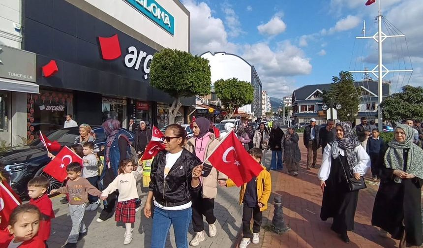 Gazipaşalı minikler Ramazan’ı davullarla karşıladı