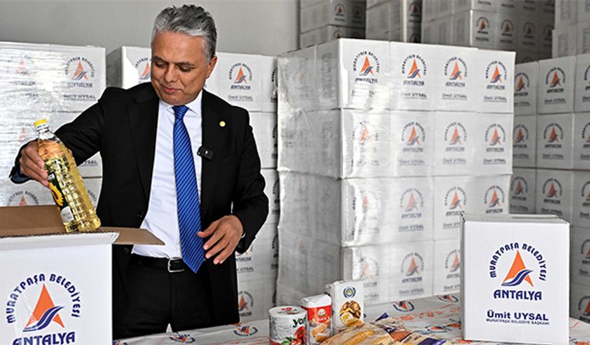 Muratpaşa Belediyesi'nden anlamlı etkinlik: Gıda kolisi desteği!