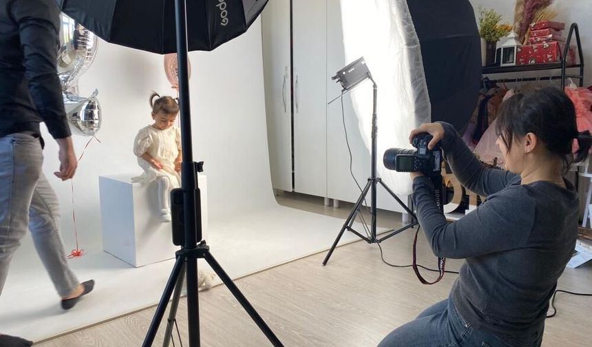 Hobi olarak başladı ilçenin tek fotoğrafçısı oldu