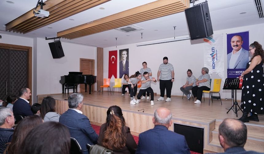 Konyaaltı’nda genç yetenekler sahnede: “Dedik oldu” sanatseverlerle buluştu