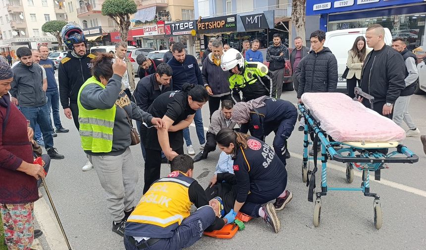 Motosiklet geri manevra yapan kamyonete çarptı: 2 kişi ağır yaralı