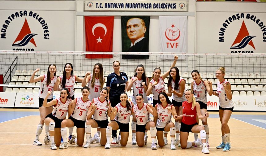 Muratpaşa voleybol takımı galibiyet serisini 4’e çıkardı