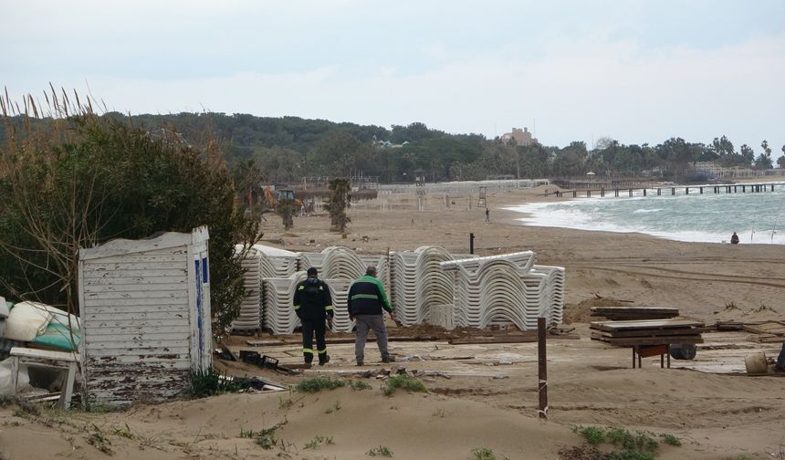 Side’de tarihi alan koruma altına alındı: Plaj işletmeleri yıkıldı