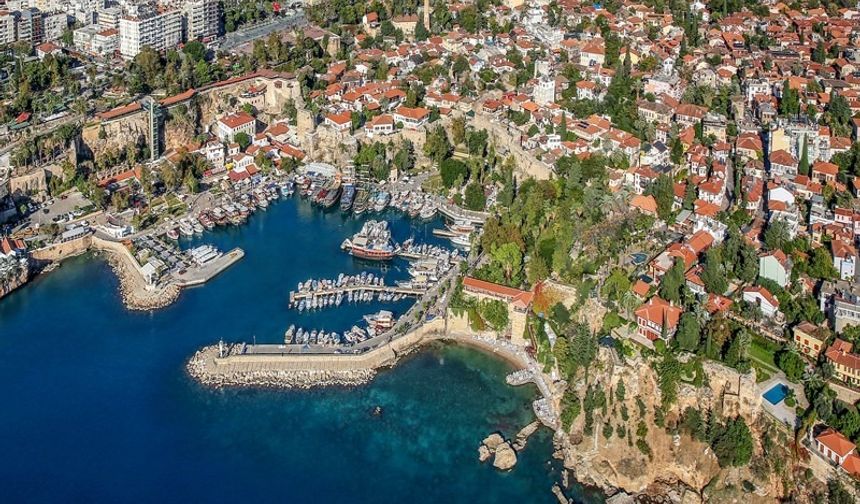 TÜİK açıkladı: Antalya, Türkiye’nin en kalabalık 5’inci şehri!
