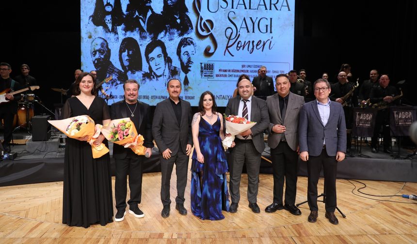 Türk müziğinin usta isimleri Antalya’da anıldı