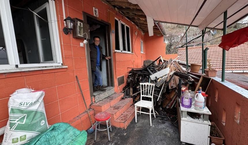 İğneden ipliğe her şeyi yanan engelli adam yardım bekliyor