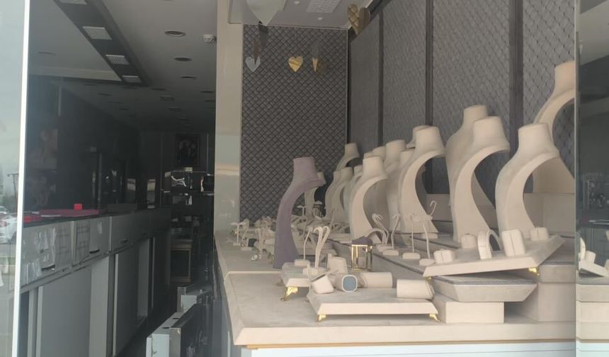 Antalya’da kuyumcu vurgunu: 50 milyon TL ile kayıplara karıştı