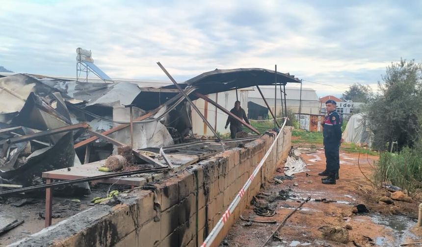 Prefabrik yapıda feci yangın: 5’i çocuk 6 kişi hayatını kaybetti