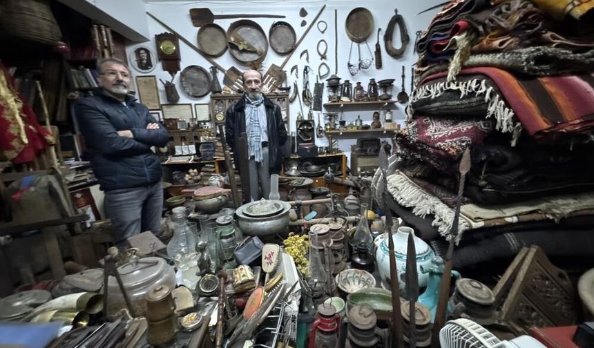 Bir bisküvi kutusundan 15 bin parçalık koleksiyona yolculuk