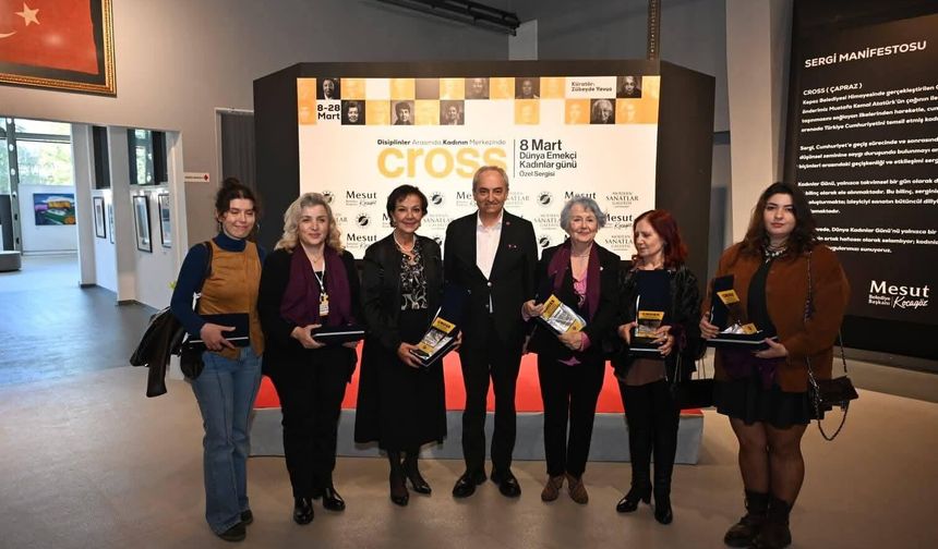 CROSS – Disiplinler Arasında Kadının Merkezinde Sergisi Dokumapark’ta açıldı