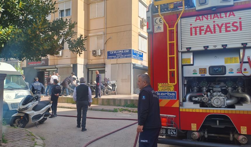 Tamirhanede yangın çıktı, büyük panik yaşandı!