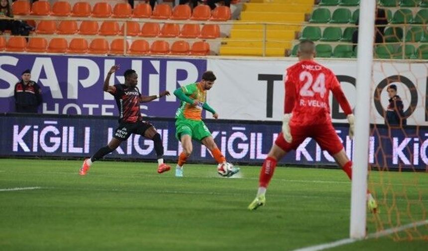 Corendon Alanyaspor- Gençlerbirliği maçı berabere bitti!