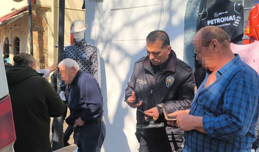 Kaleiçi’nde tartışma s*lahlı kavgaya dönüştü: 3 y*ralı