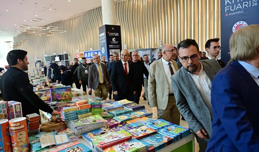 Kepez Kitap Fuarı kapılarını açtı: Kültür ve edebiyat buluşması