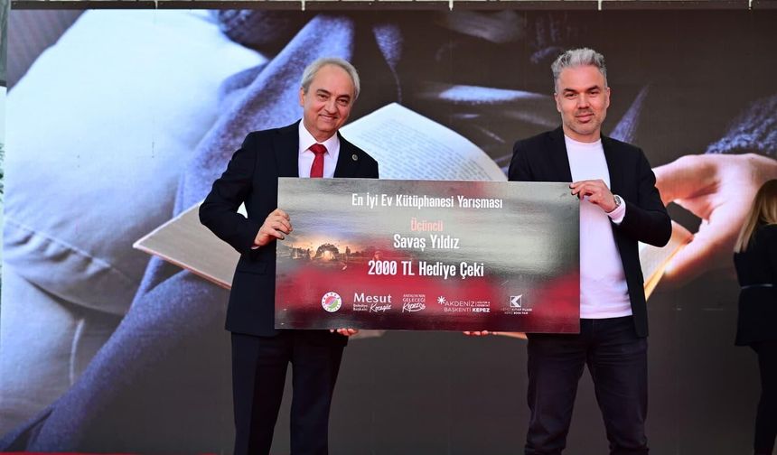 Kepez Kitap Fuarı’nda en iyi ev kütüphaneleri ödüllendirildi