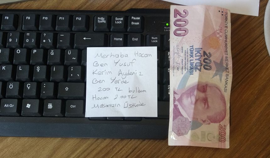 Okulda para buldu, "Haram" diyerek müdüre koştu!