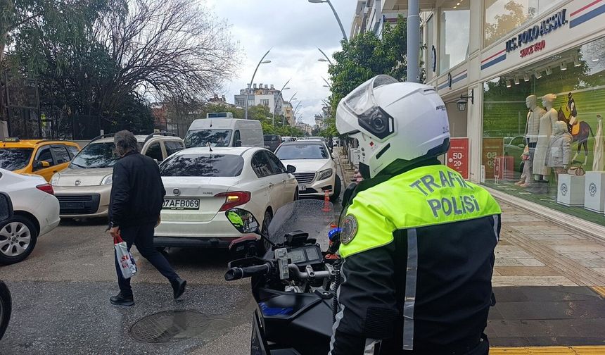 Ekipler devriye atıyor, sürücüler cezaya rağmen vazgeçmiyor!