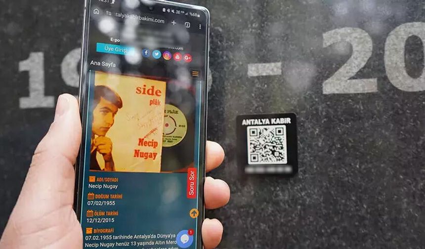 Türkiye’de ilk! Antalya’da karekodlu mezar taşları dikkat çekiyor