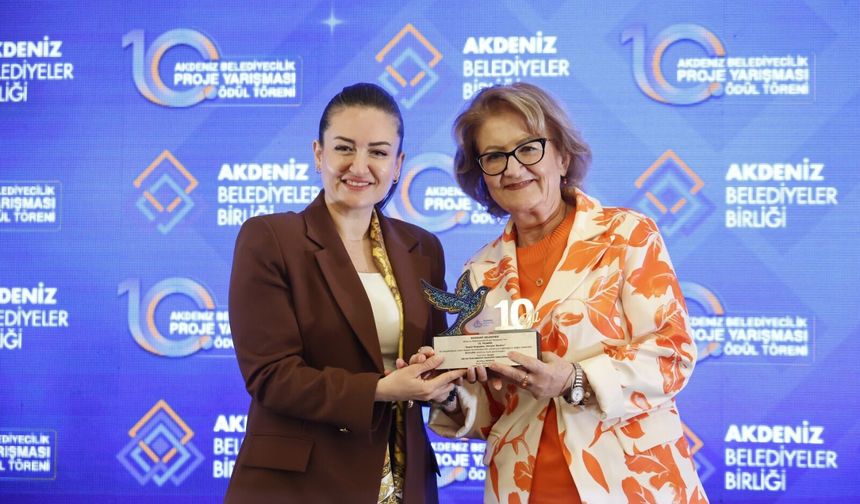 Antalya Büyükşehir’in başarısı iki ödülle taçlandı: Çevre ve peyzajda çifte başarı