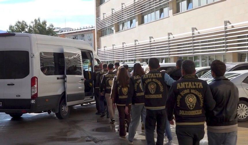 Antalya’da büyük operasyon: 2 haftada binlerce şahıs yakalandı
