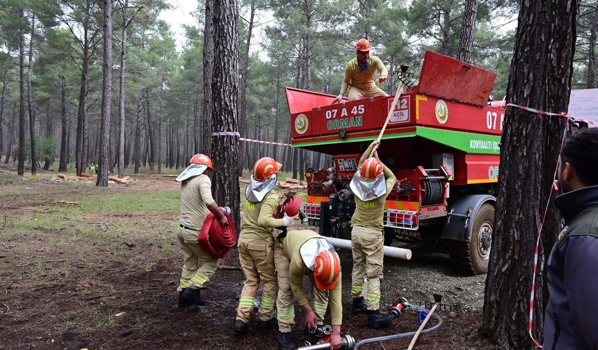 Antalya'da ormancılar 6 parkurda kıyasıya yarıştı