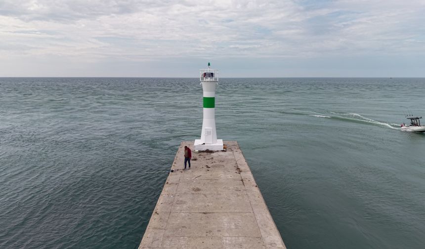 Manavgat Irmağı’nda deniz güvenliği için fenerler baştan aşağı yenilendi