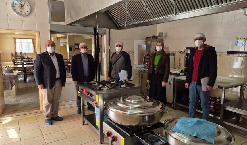 Korkuteli’de öğrencilerin sağlığı emin ellerde