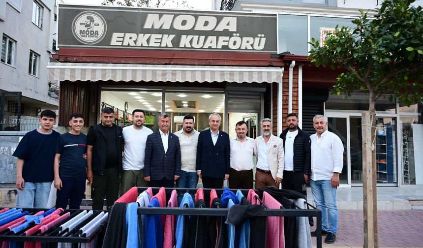 Başkan Mesut Kocagöz sahada: Esnafla çay sohbeti