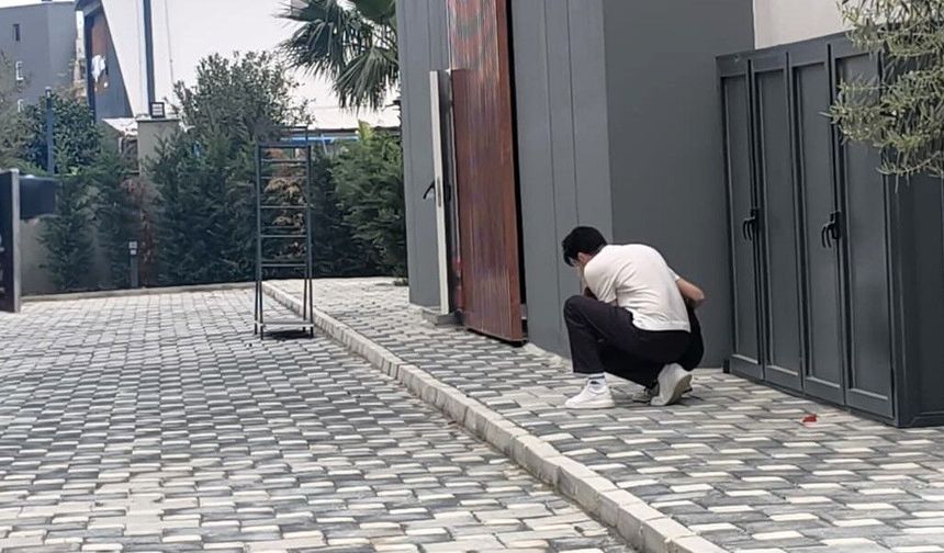 Lüks bina alevlere teslim oldu, ev sahibi gözyaşlarına boğuldu