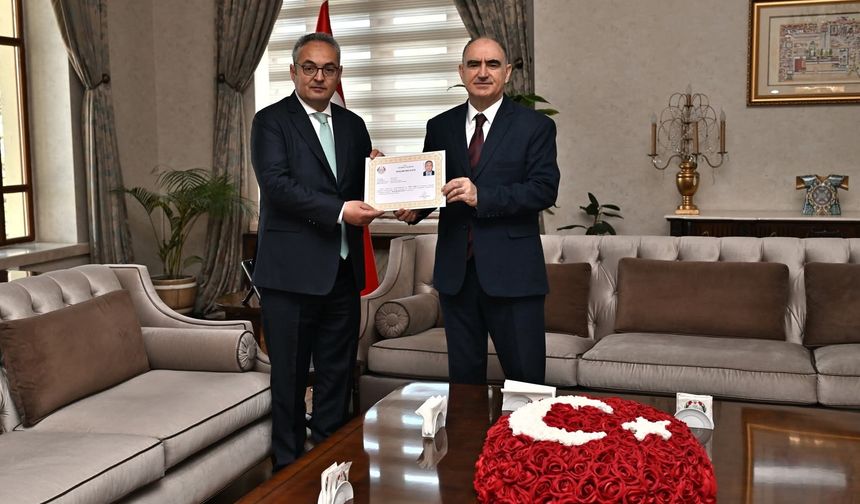 Fatih Öztürk Antalya’ya atandı: Manisa’da görevini devretti