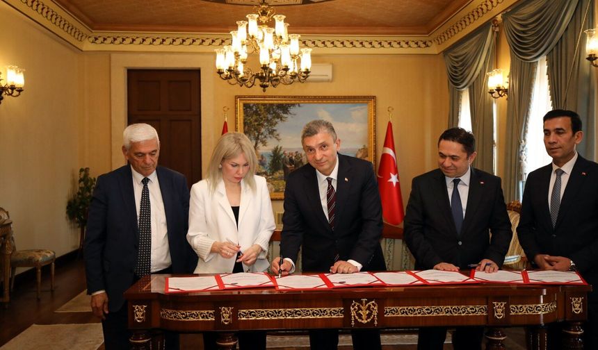 Antalya’da muhtarlar için eğitim seferberliği: İş birliği protokolü imzalandı