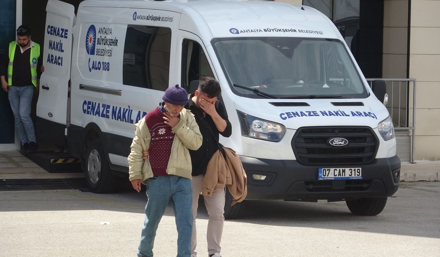 Korkuteli’nde yürek yakan kaza: Cenazeler gözyaşlarıyla teslim alındı