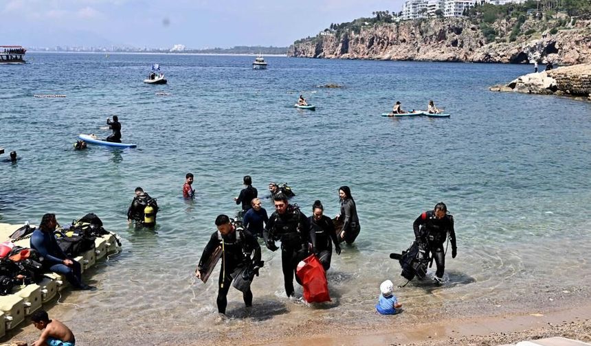 Mermerli Plajı’nda çıkanlar şoke etti: Ne ararsan var!
